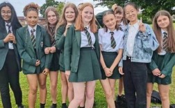 英国初中暑假就毕业吗？