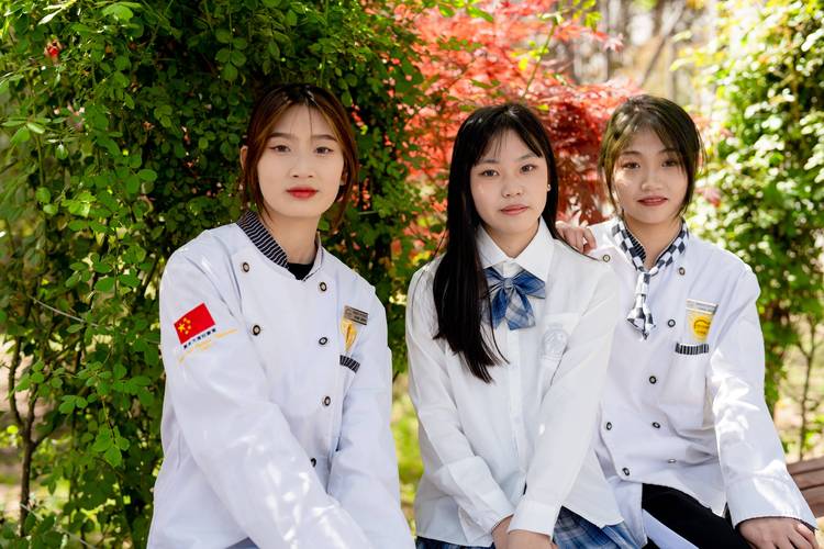 技校女生选什么专业好?初中女生适合哪些技校专业?-图2 技校女生选什么专业好?初中女生适合哪些技校专业?-图2