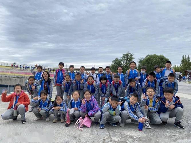 东高地第一小学有何特色或故事?-图2 东高地第一小学有何特色或故事?-图2