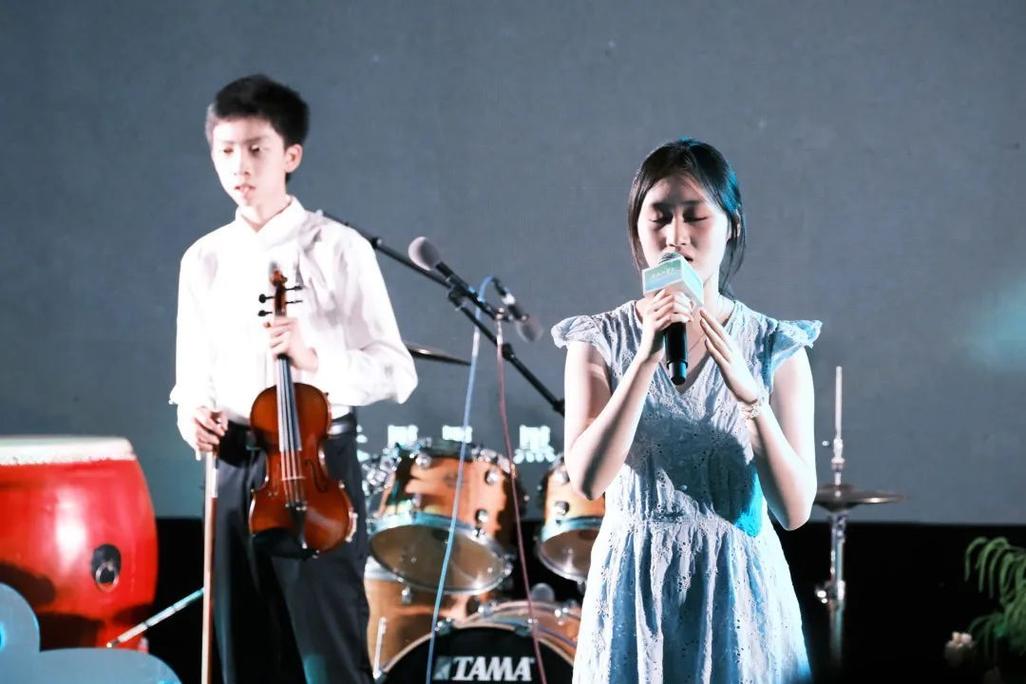 初中乐团班影响学业吗?-图1 初中乐团班影响学业吗?-图1