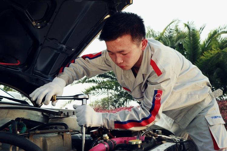 呼和浩特职高汽修，学啥好就业吗？-图2