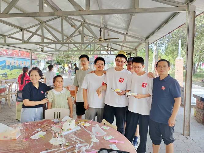 乌鲁木齐高中培训哪家靠谱？-图1