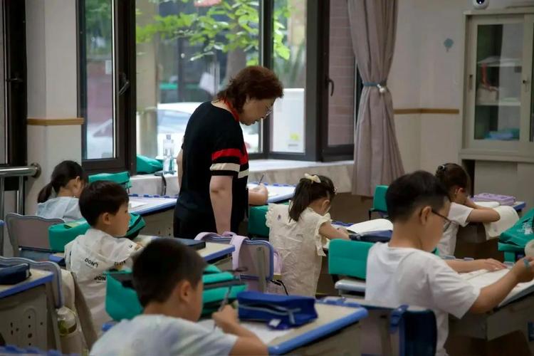 2025杭州小学暑托班何时报名？收费标准多少？-图3