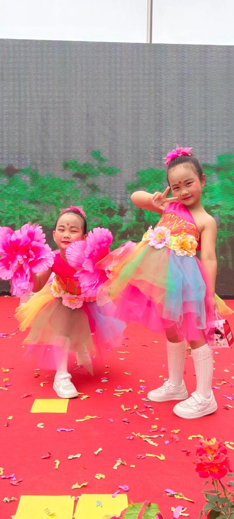 玉林小学舞蹈视频,孩子们跳得怎么样?-图2 玉林小学舞蹈视频,孩子们跳得怎么样?-图2