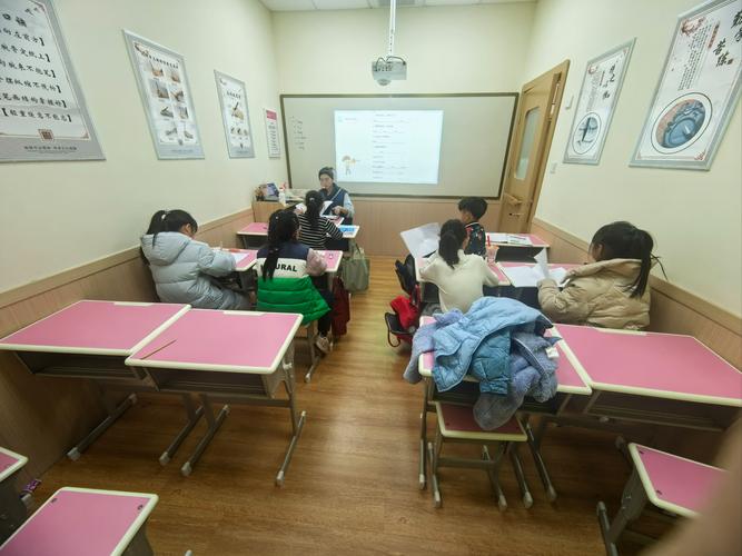 小学拼音线上培训怎么选?-图1 小学拼音线上培训怎么选?-图1