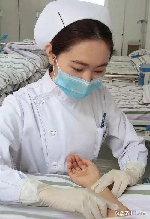 女生初中毕业学护理好吗-图1 女生初中毕业学护理好吗-图1