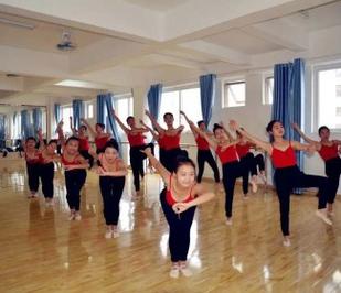 河南女子幼师学校为何有男教师?-图1 河南女子幼师学校为何有男教师?-图1