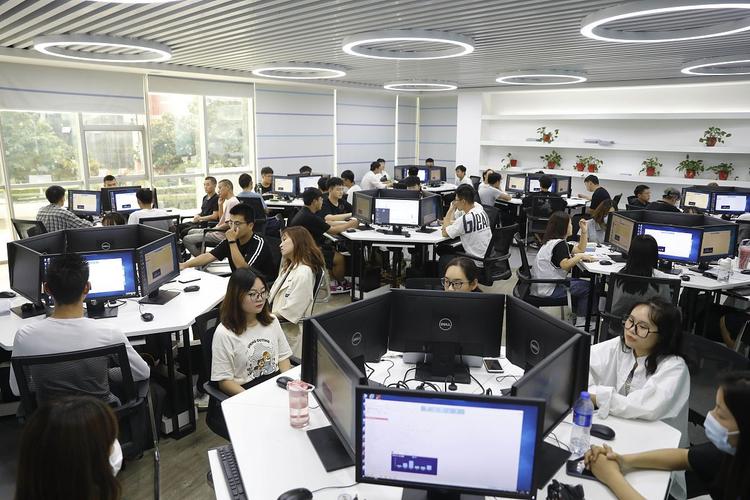 高中生it就业培训学校-图2 高中生it就业培训学校-图2