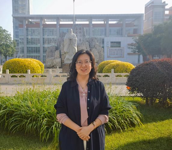 沈阳初中物理老师哪个好?-图1 沈阳初中物理老师哪个好?-图1