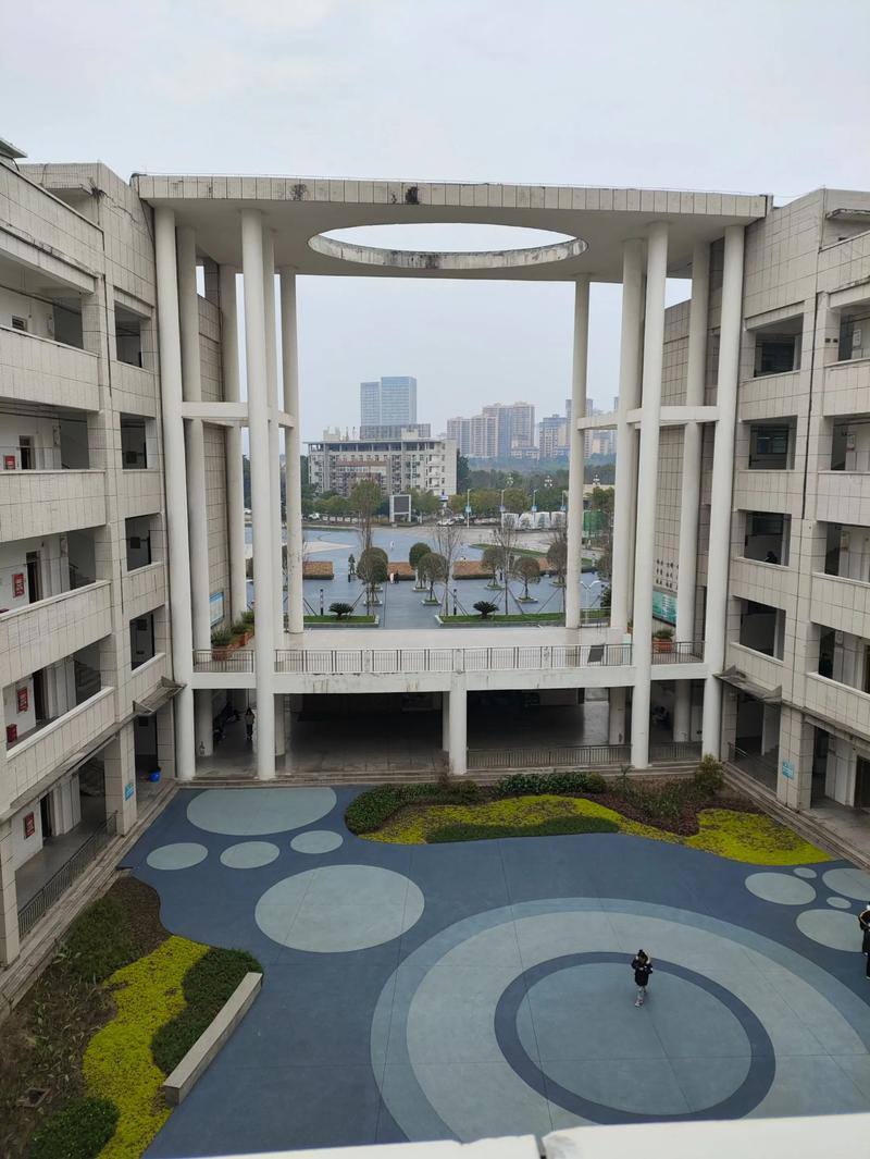 广安职业技术学校考幼师要满足哪些条件?-图2 广安职业技术学校考幼师要满足哪些条件?-图2