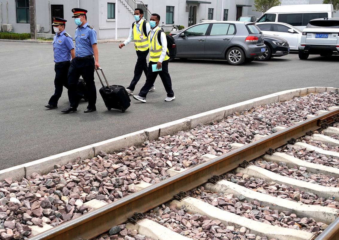 初中毕业能学开火车吗?-图3 初中毕业能学开火车吗?-图3