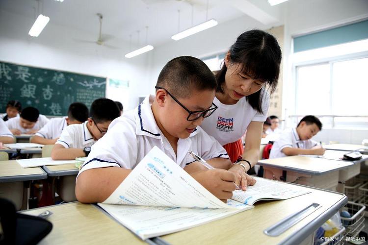 初高中补课，哪个更卷？-图2