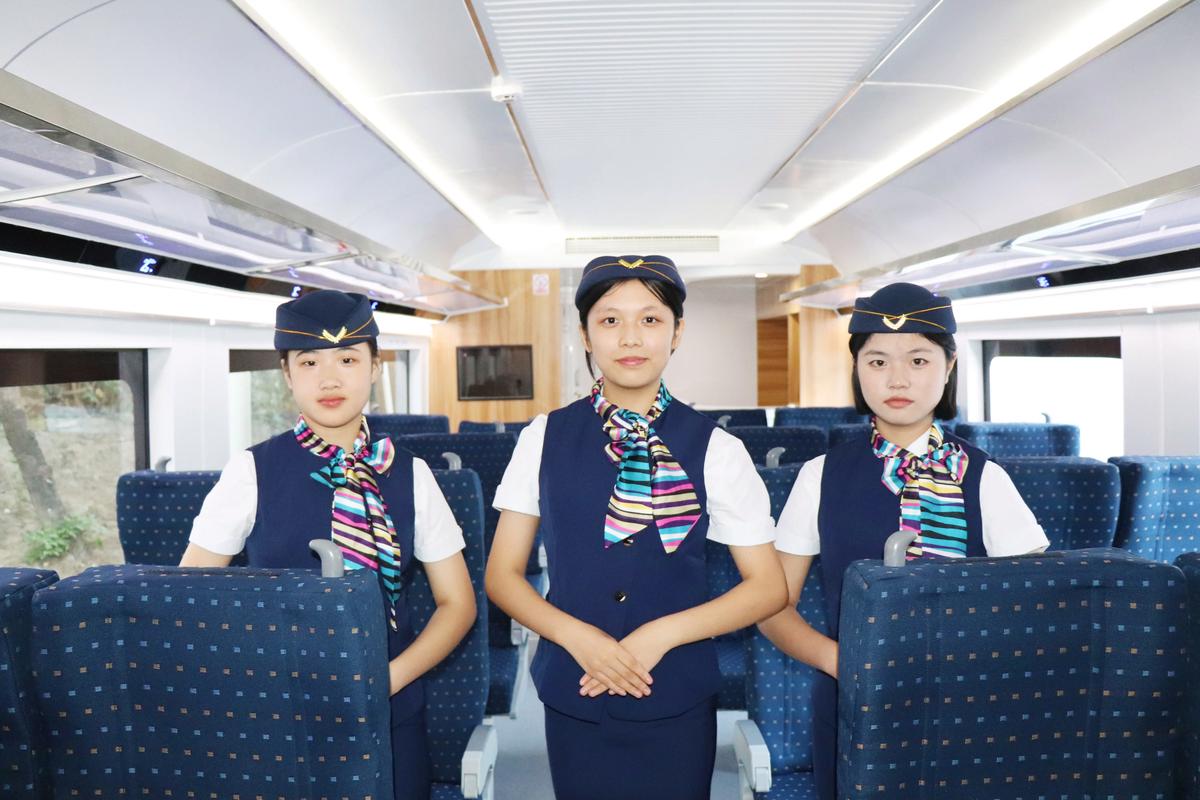 初中毕业女生学什么技术好就业?-图2 初中毕业女生学什么技术好就业?-图2