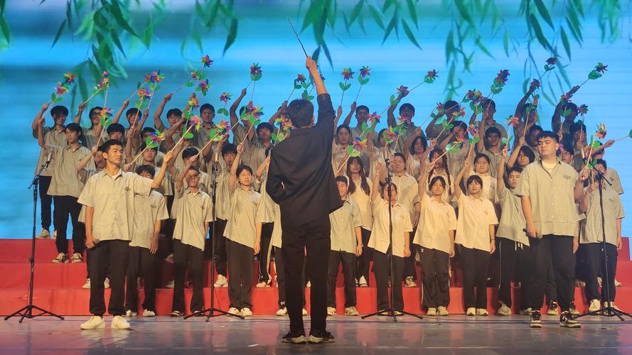 深圳初中生班级唱歌视频火了?为何能走红?-图1 深圳初中生班级唱歌视频火了?为何能走红?-图1