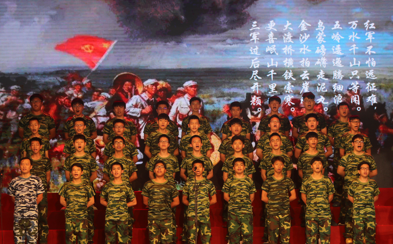 深圳初中生班级唱歌视频火了?为何能走红?-图3 深圳初中生班级唱歌视频火了?为何能走红?-图3