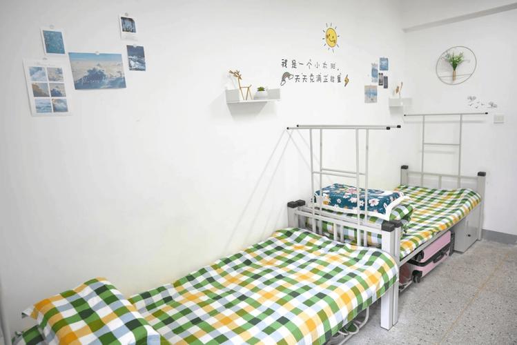 南京高中能住宿的学校-图2