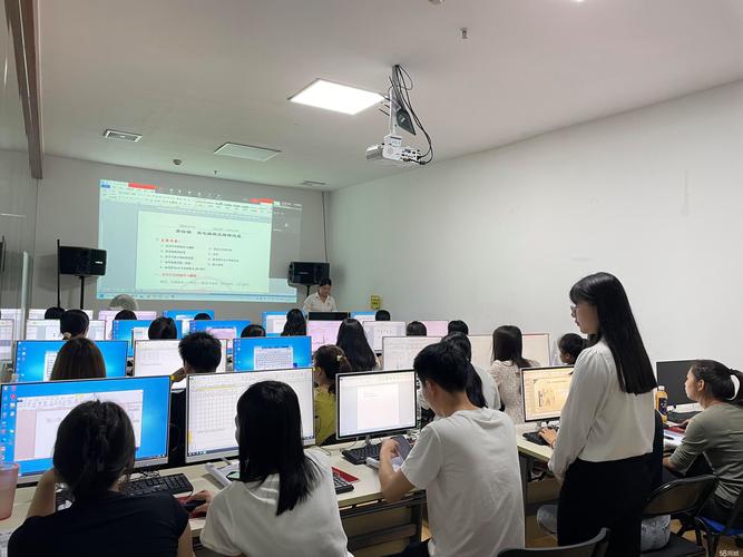 初中毕业短期计算机培训靠谱吗？-图1