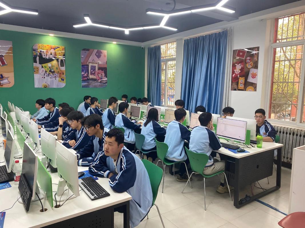 初中电脑培训学校有哪些-图2