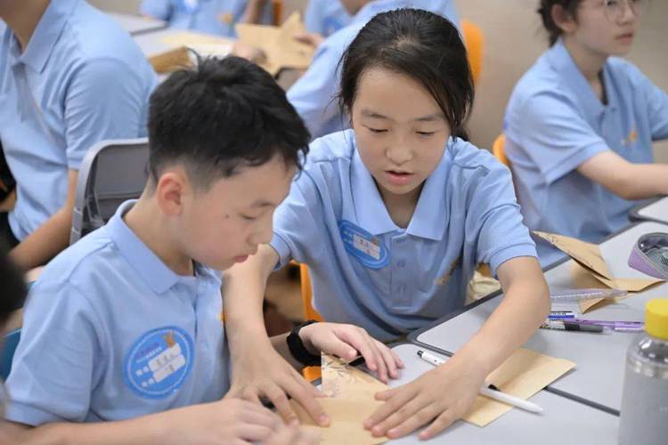 2025中小学生夏令营-图2 2025中小学生夏令营-图2