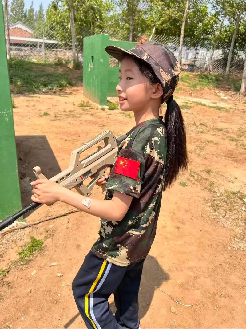 小学生军事夏令营哪家好-图3 小学生军事夏令营哪家好-图3