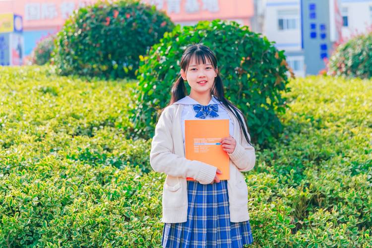 初中毕业女生适合做什么工作？-图1