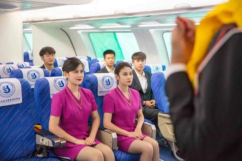 初中毕业能直接学开飞机吗？-图3