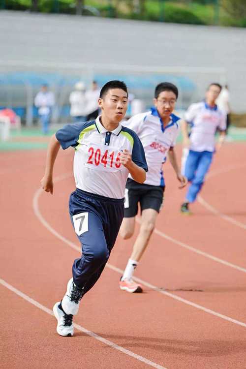 青岛公办初中入学需哪些证件？-图1