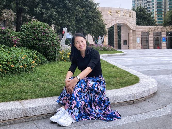 广西柳州女幼师莫某照片引关注？-图3