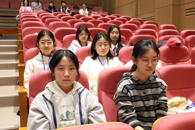 郑州怀智艺术高中有何特色优势？-图3