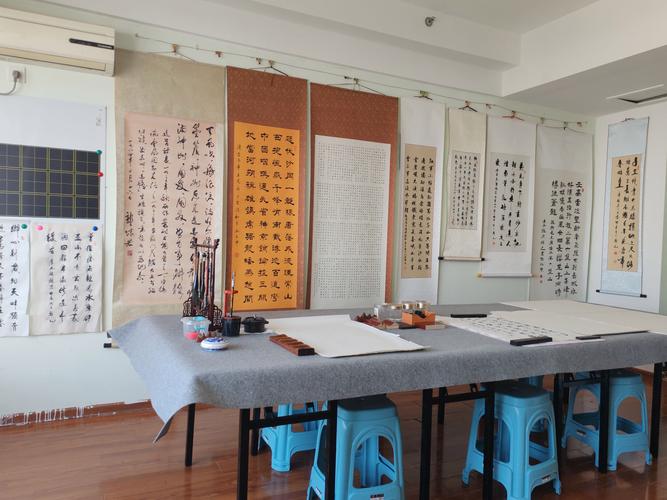 石家庄初中书法培训机构哪家好？-图1