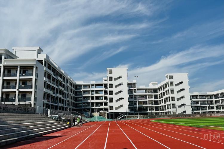 泸州初中毕业读幼师学校有哪些选择？-图1