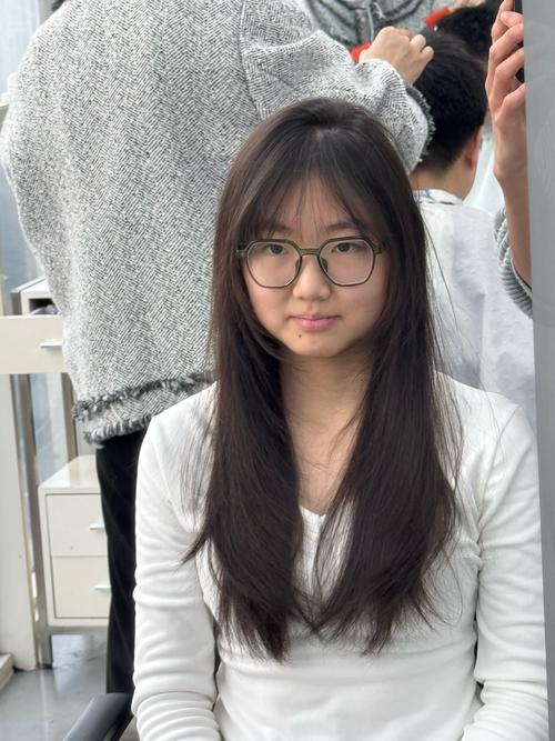 初中毕业女生能胜任文秘工作吗?-图2 初中毕业女生能胜任文秘工作吗?-图2