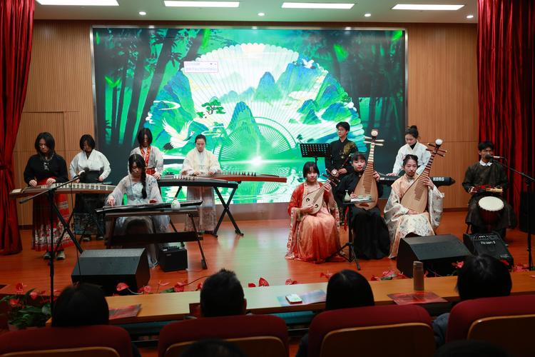 哪些艺校高中能学表演?-图3 哪些艺校高中能学表演?-图3