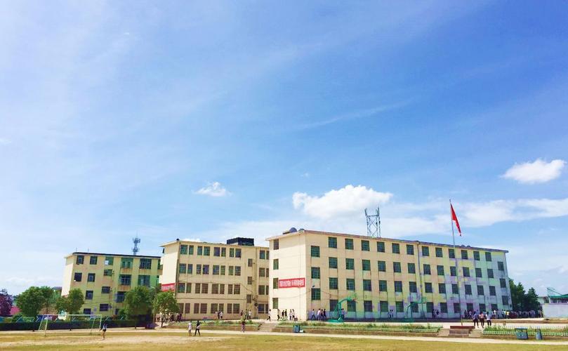 新干朝阳中专属于高中还是中专？-图3