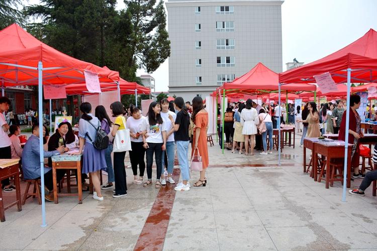 潢川幼儿师范学校幼师班有何特色？-图3