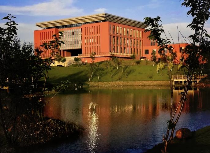 江西初中毕业能上美院吗-图1 江西初中毕业能上美院吗-图1